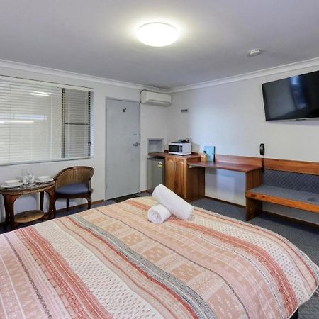 Kempsey Powerhouse Motel Bagian luar foto